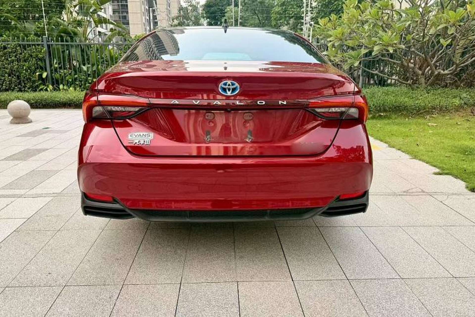 Used Toyota Avalon 2019 Dual-Engine 2.5L XLE Prestige Version China VI Standard Exterior 5