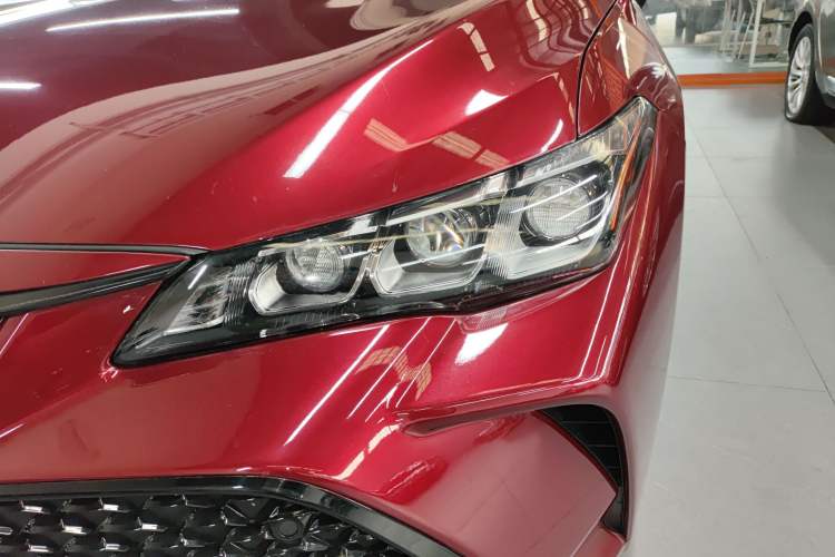 Used Toyota Avalon 2019 2.5L Ambition Version China VI Standard Left Front Headlight