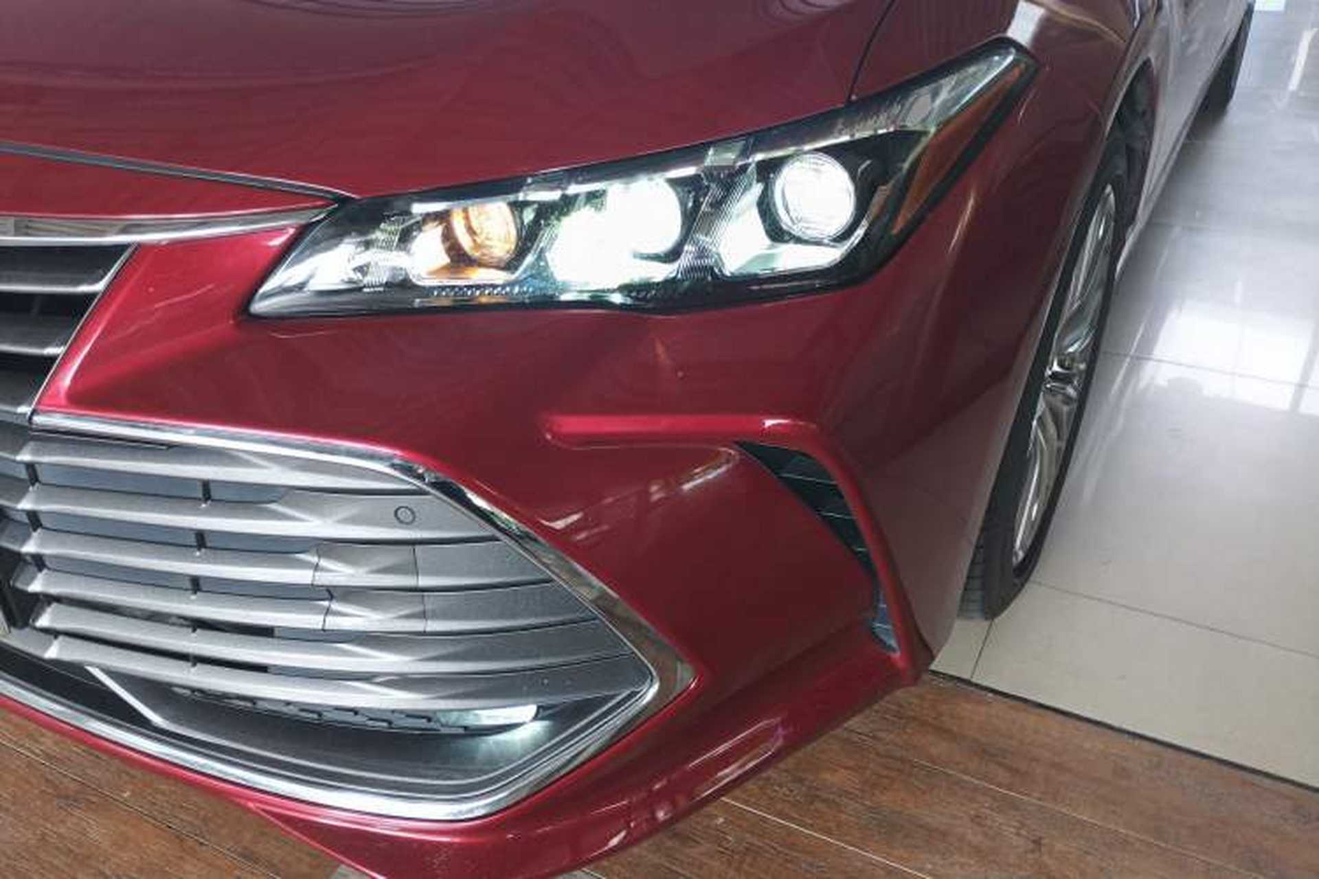 Used Toyota Avalon 2019 Dual-Engine 2.5L XLE Prestige Version China VI Standard Left Front Headlight