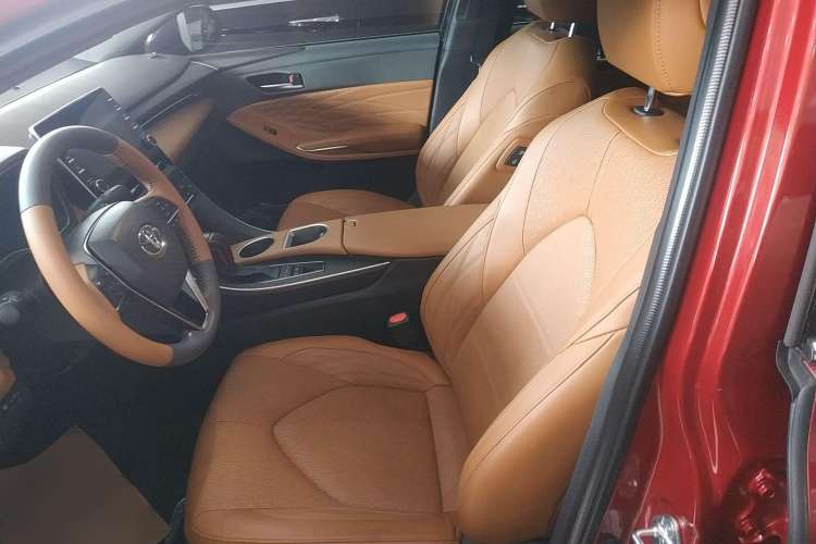 Used Toyota Avalon 2019 Dual-Engine 2.5L XLE Prestige Version China VI Standard Left Front Seat