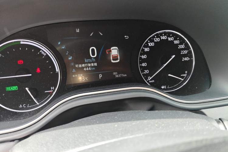Used Toyota Avalon 2019 Dual-Engine 2.5L Luxury Edition China VI Standard Odometer Close Up
