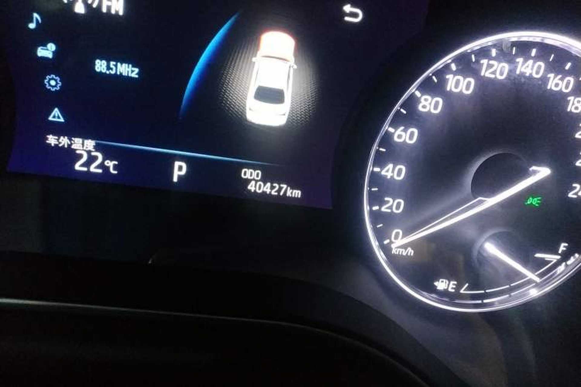 Used Toyota Avalon 2019 Dual-Engine 2.5L XLE Prestige Version China VI Standard Odometer Close Up