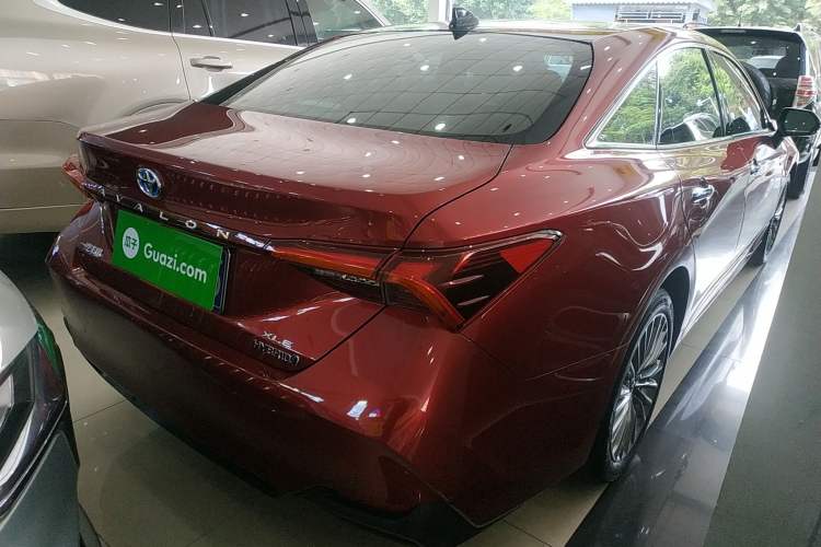 Used Toyota Avalon 2019 Dual-Engine 2.5L XLE Prestige Version China VI Standard Rear Right 45 Deg