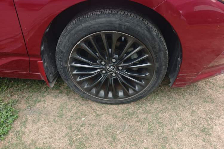 Used Toyota Avalon 2019 2.0L XLE Premium Edition China VI Right Front Wheel Hub