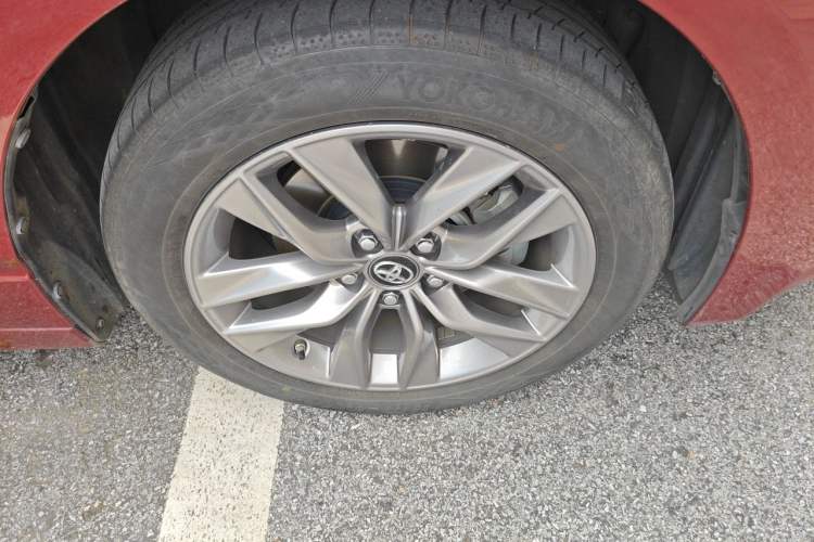 Used Toyota Avalon 2019 Dual-Engine 2.5L Luxury Edition China VI Standard Right Front Wheel Hub