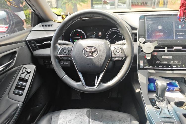 Used Toyota Avalon 2019 Dual-Engine 2.5L Luxury Edition China VI Standard Steering Wheel