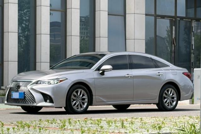 Used Toyota Avalon 2019 2.0L Luxury Edition China VI Standard