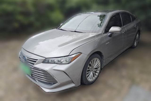 Used Toyota Avalon 2019 Dual-Engine 2.5L XLE Prestige Version China VI Standard