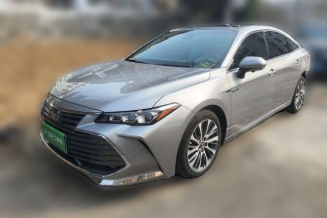 Used Toyota Avalon 2019 Dual-Engine 2.5L Luxury Edition China VI Standard