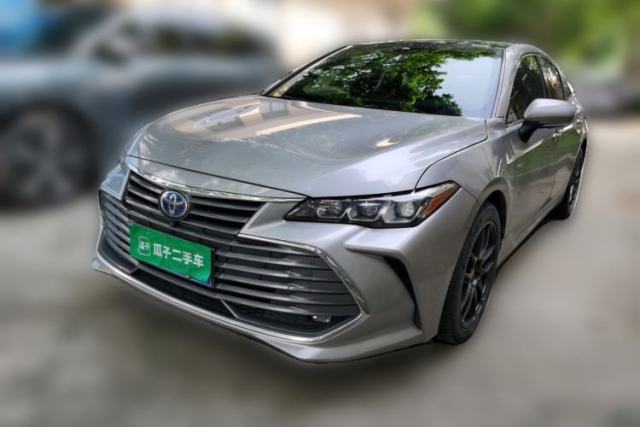 Used Toyota Avalon 2019 Dual-Engine 2.5L XLE Prestige Version China VI Standard