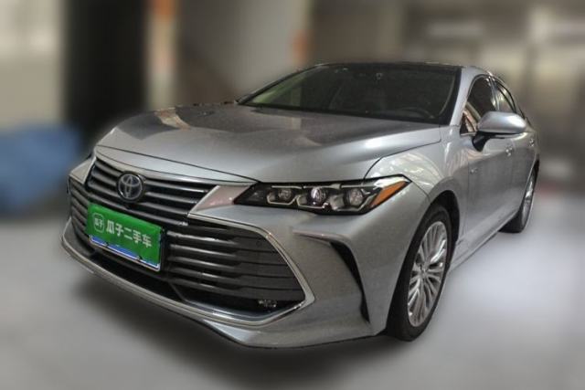 Used Toyota Avalon 2019 Dual-Engine 2.5L XLE Prestige Version China VI Standard