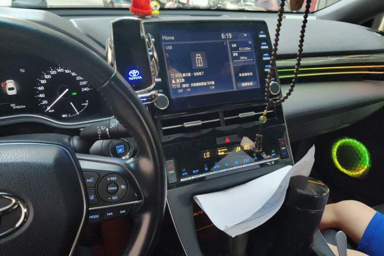 Used Toyota Avalon 2019 2.0L Luxury Edition China VI Standard Audio And AC Panel