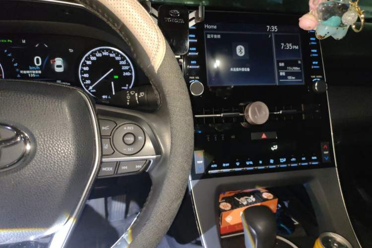 Used Toyota Avalon 2019 2.0L XLE Premium Edition China VI Audio And AC Panel