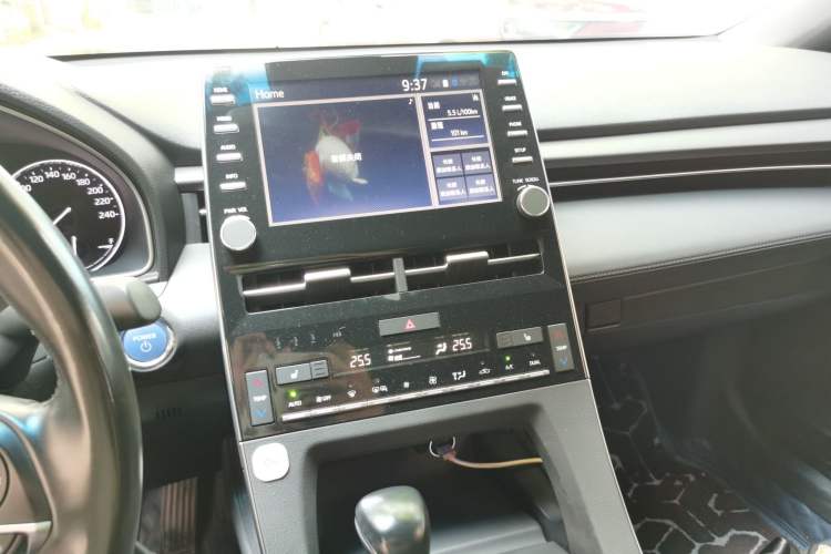 Used Toyota Avalon 2019 Dual-Engine 2.5L XLE Prestige Version China VI Standard Audio And AC Panel