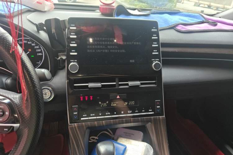 Used Toyota Avalon 2019 2.0L XLE Premium Edition China VI Audio And AC Panel