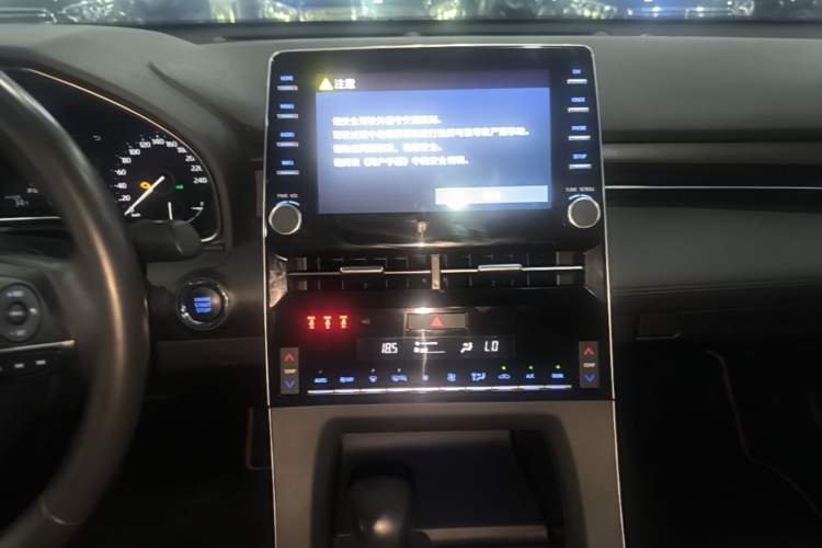 Used Toyota Avalon 2019 2.0L Luxury Edition China VI Standard Audio And AC Panel