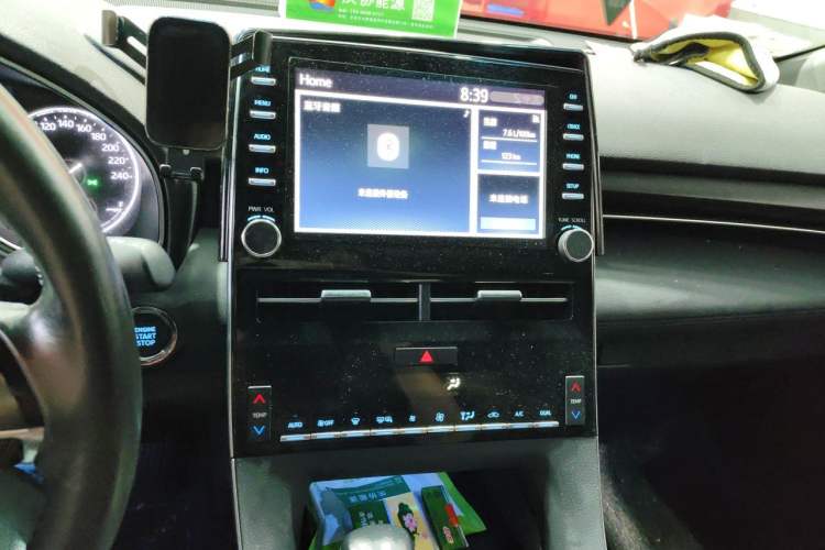 Used Toyota Avalon 2019 2.0L XLE Premium Edition China VI Audio And AC Panel
