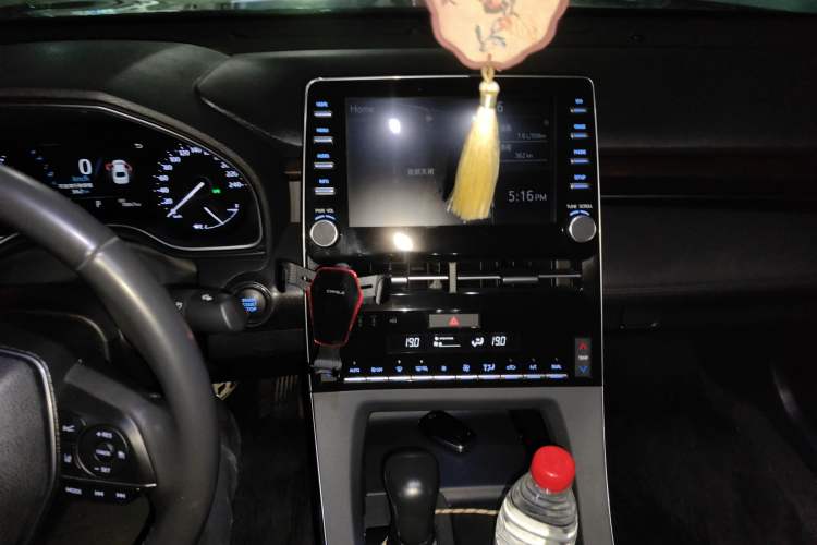 Used Toyota Avalon 2019 2.0L Luxury Edition China VI Standard Audio And AC Panel