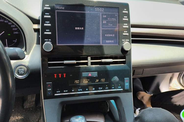 Used Toyota Avalon 2019 2.0L Luxury Edition China VI Standard Audio And AC Panel