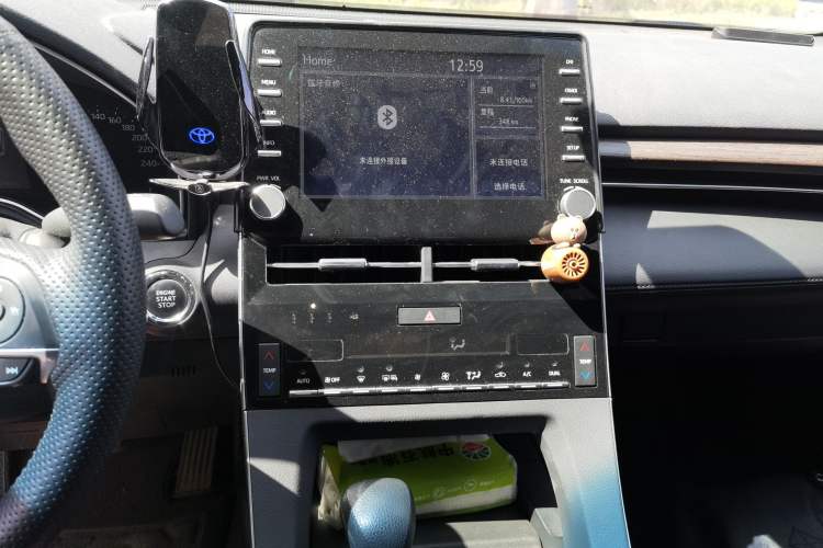 Used Toyota Avalon 2019 2.0L Ambition Edition China VI Audio And AC Panel