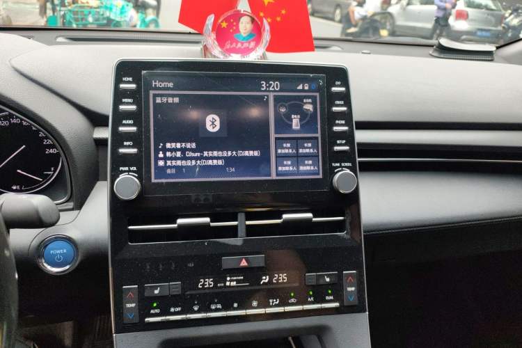 Used Toyota Avalon 2019 Dual-Engine 2.5L XLE Prestige Version China VI Standard Audio And AC Panel