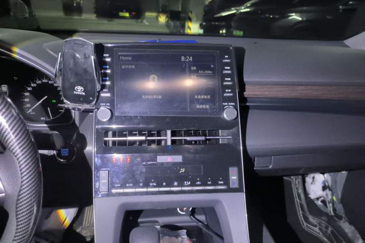 Used Toyota Avalon 2019 2.5L Ambition Version China VI Standard Audio And AC Panel