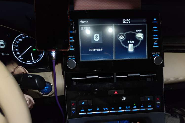 Used Toyota Avalon 2019 Dual-Engine 2.5L XLE Prestige Version China VI Standard Audio And AC Panel