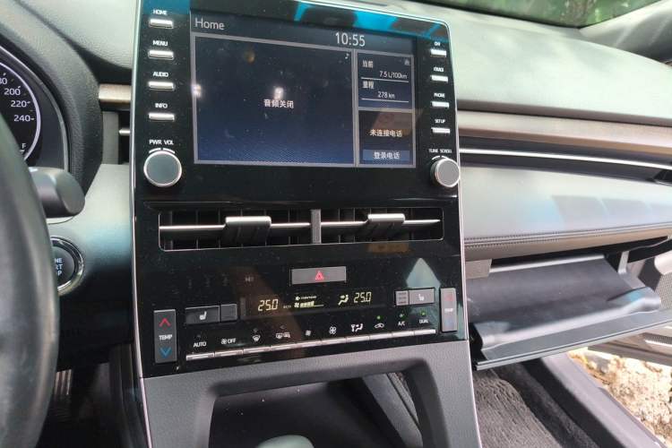 Used Toyota Avalon 2019 2.5L Touring Premium Version China V Standard Audio And AC Panel