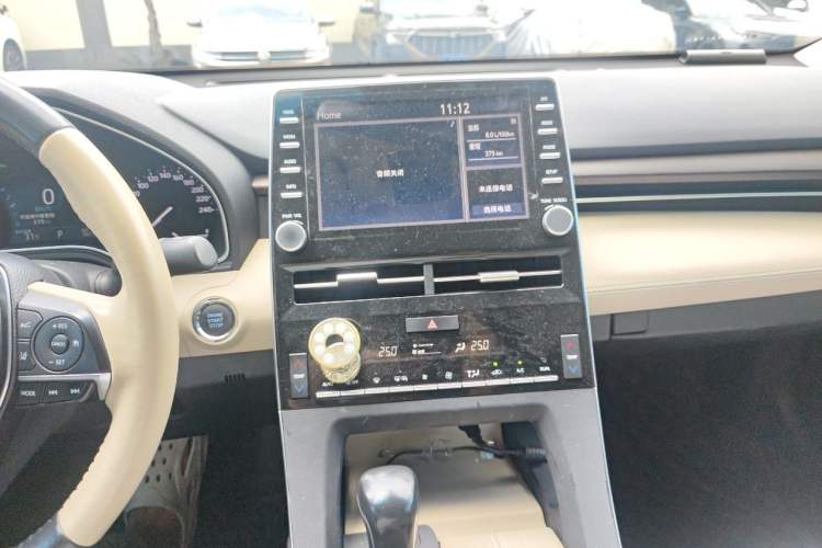 Used Toyota Avalon 2019 2.0L Luxury Edition China VI Standard Audio And AC Panel