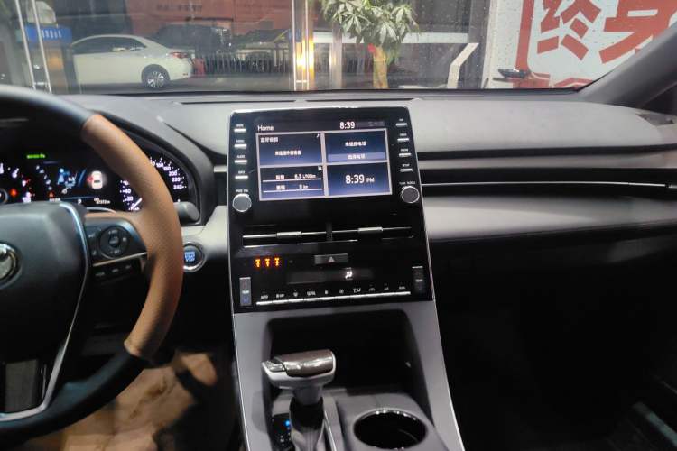 Used Toyota Avalon 2019 2.0L XLE Premium Edition China VI Audio And AC Panel
