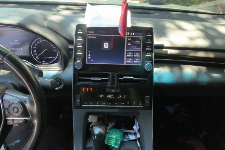 Used Toyota Avalon 2019 2.0L XLE Premium Edition China VI Audio And AC Panel