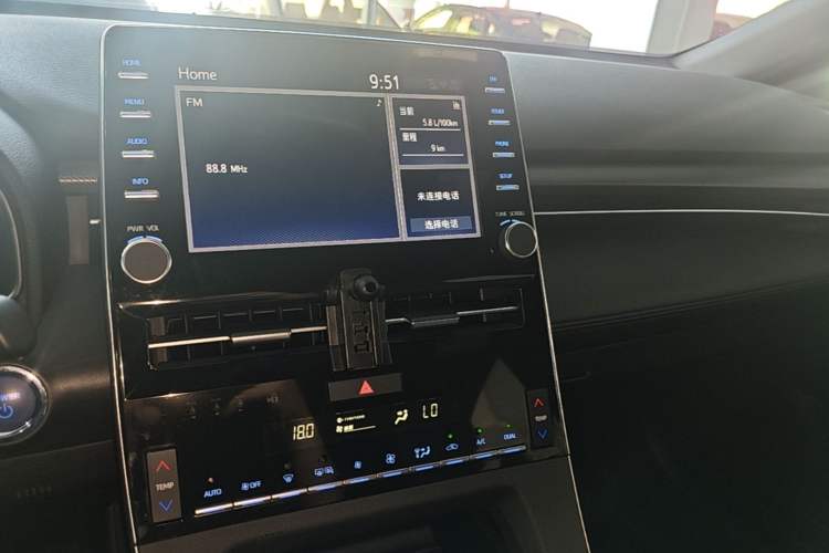 Used Toyota Avalon 2019 Dual-Engine 2.5L Luxury Edition China VI Standard Audio And AC Panel