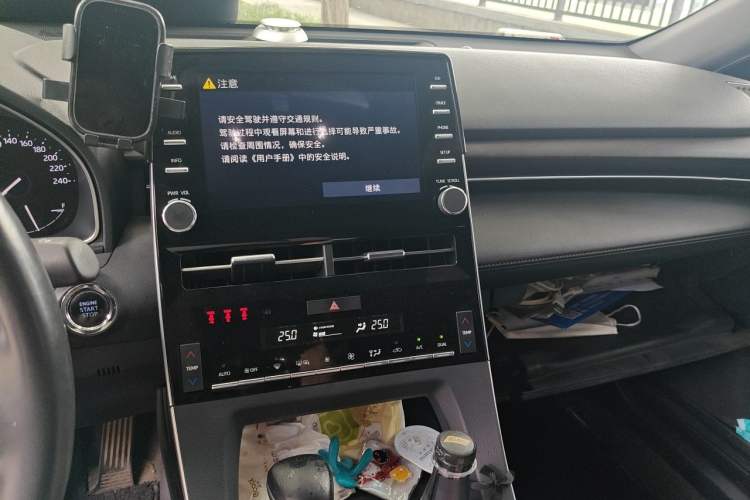 Used Toyota Avalon 2019 2.0L Luxury Edition China VI Standard Audio And AC Panel