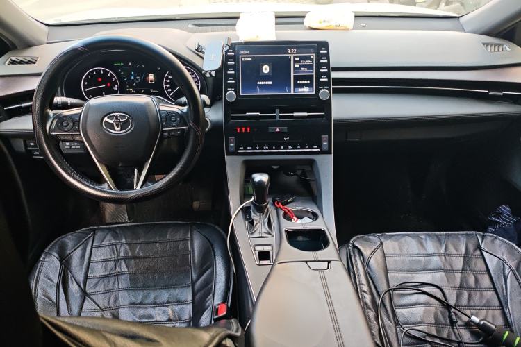 Used Toyota Avalon 2019 2.0L XLE Premium Edition China VI Center Console