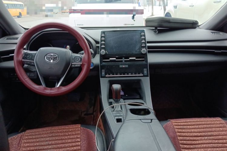 Used Toyota Avalon 2019 Dual-Engine 2.5L Luxury Edition China VI Standard Center Console