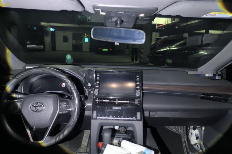 Used Toyota Avalon 2019 2.5L Ambition Version China VI Standard Center Console