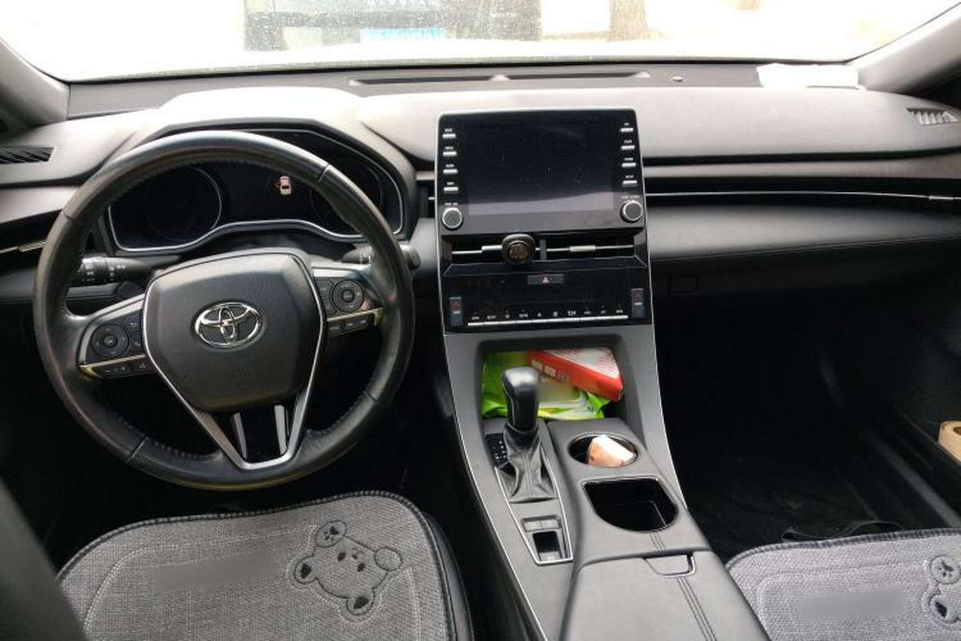 Used Toyota Avalon 2019 2.0L XLE Premium Edition China VI Center Console
