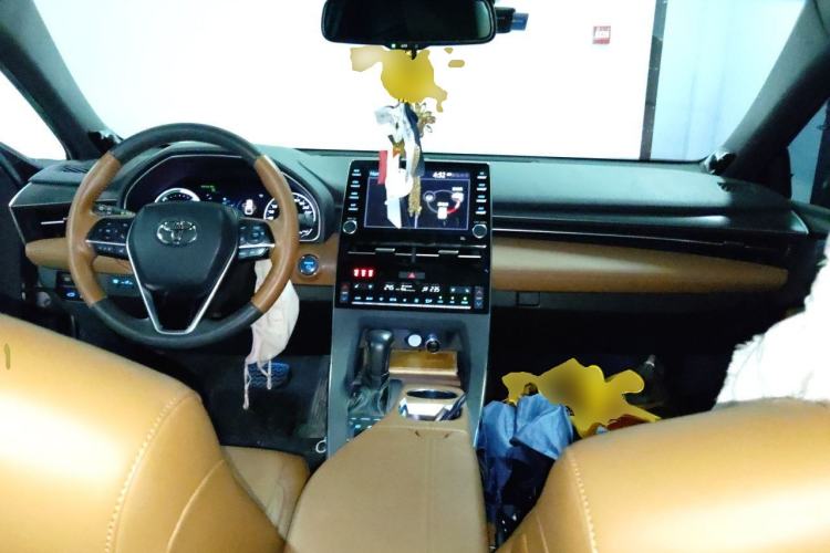 Used Toyota Avalon 2019 Dual-Engine 2.5L Limited Flagship Edition China V Standard Center Console