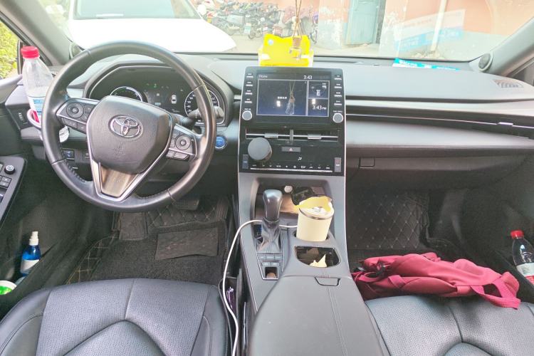 Used Toyota Avalon 2019 Dual-Engine 2.5L Luxury Edition China VI Standard Center Console
