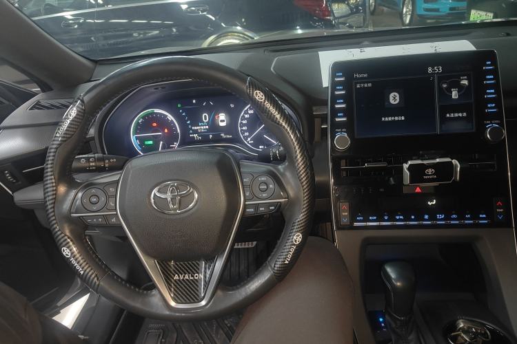 Used Toyota Avalon 2019 Dual-Engine 2.5L Luxury Edition China VI Standard Center Console