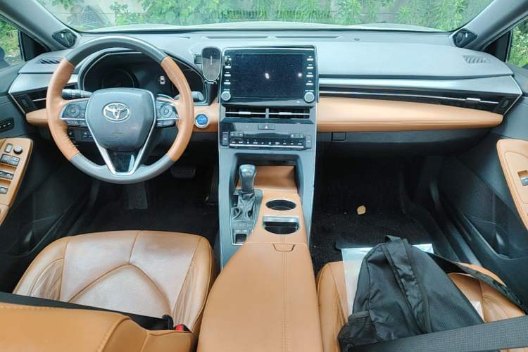 Used Toyota Avalon 2019 Dual-Engine 2.5L Limited Flagship Edition China V Standard Center Console
