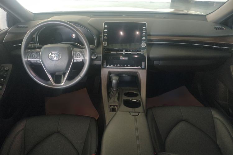 Used Toyota Avalon 2019 2.0L Luxury Edition China VI Standard Center Console