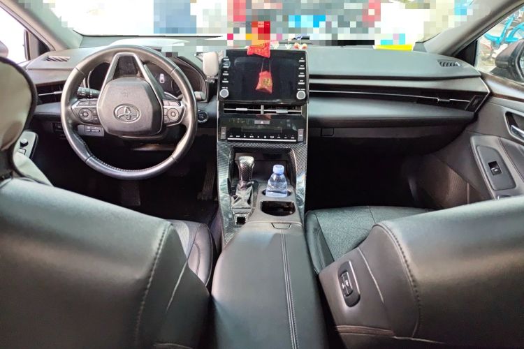 Used Toyota Avalon 2019 2.0L XLE Premium Edition China VI Center Console