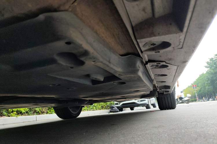 Used Toyota Avalon 2019 2.5L Touring Premium Version China VI Standard Chassis Front Left