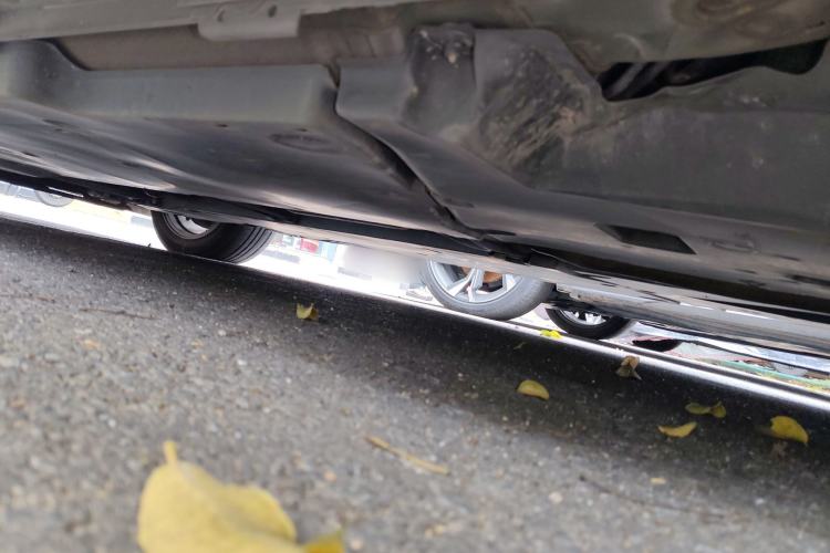 Used Toyota Avalon 2019 2.0L Luxury Edition China VI Standard Chassis Front Left