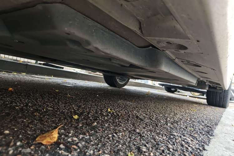 Used Toyota Avalon 2019 2.0L XLE Premium Edition China VI Chassis Front Left
