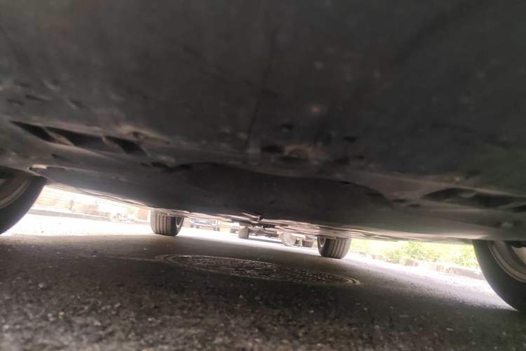 Used Toyota Avalon 2019 2.0L XLE Premium Edition China VI Chassis Front