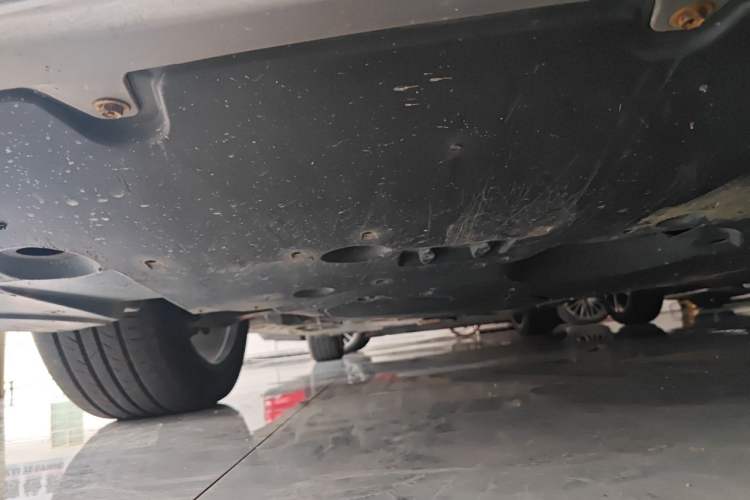 Used Toyota Avalon 2019 2.5L Touring Premium Version China V Standard Chassis Front Right