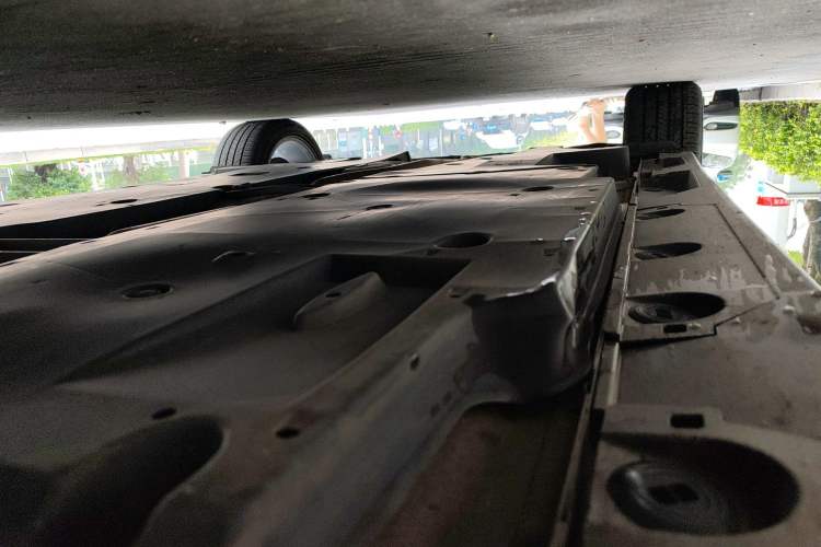Used Toyota Avalon 2019 2.5L Touring Premium Version China VI Standard Chassis Front Right
