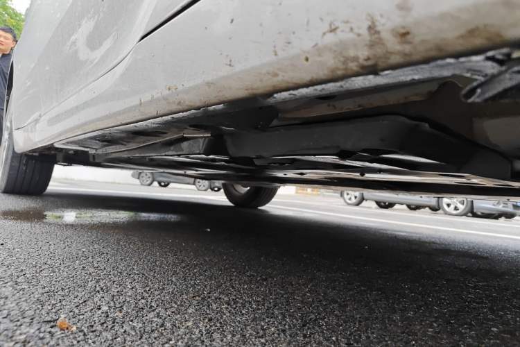 Used Toyota Avalon 2019 2.0L Luxury Edition China VI Standard Chassis Front Right